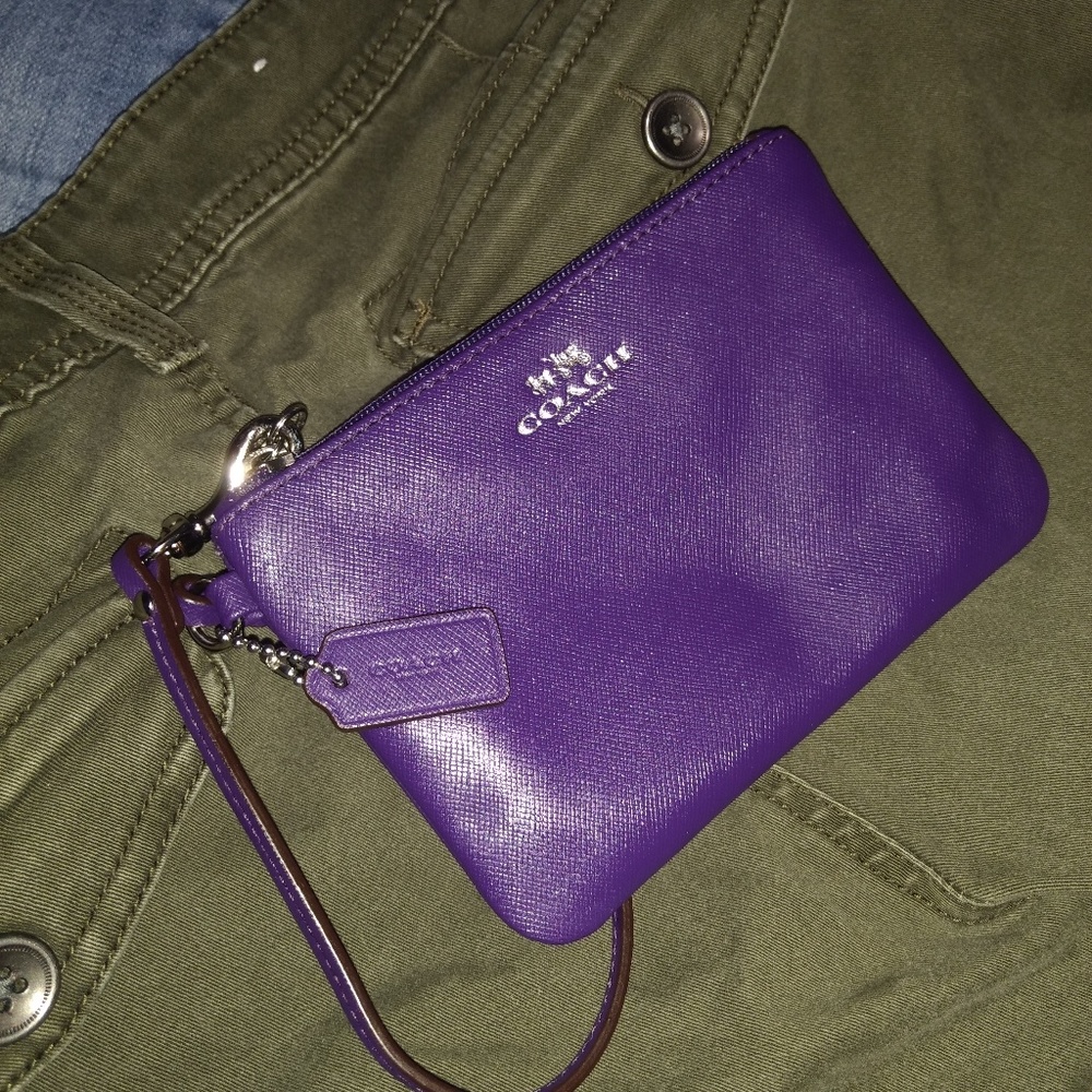 Coach wristlet, Purple